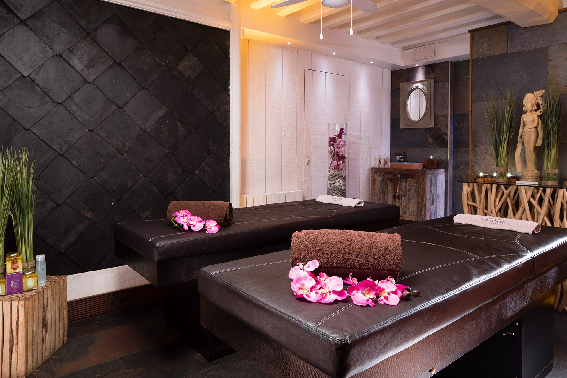 Cabine de massages en solo ou duo en Normandie dans notre hôtel-spa-restaurant 3*** à Pont-L'Evêque