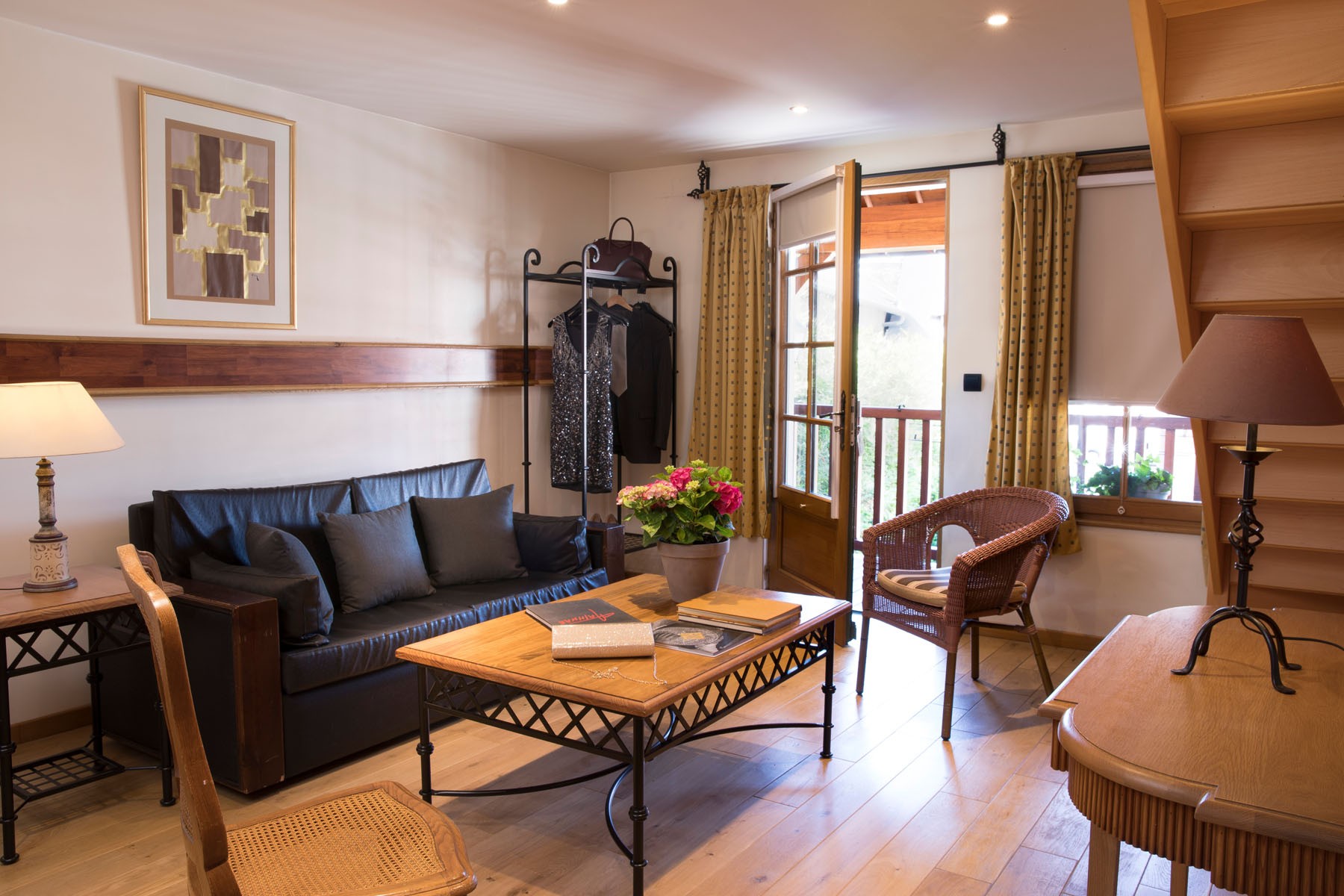 19/Chambres/Duplex/Chambre_duplex_baldaquin_hotel_spa_le_lion_d_or_pont_l_eveque_normadie_HD_3.jpg