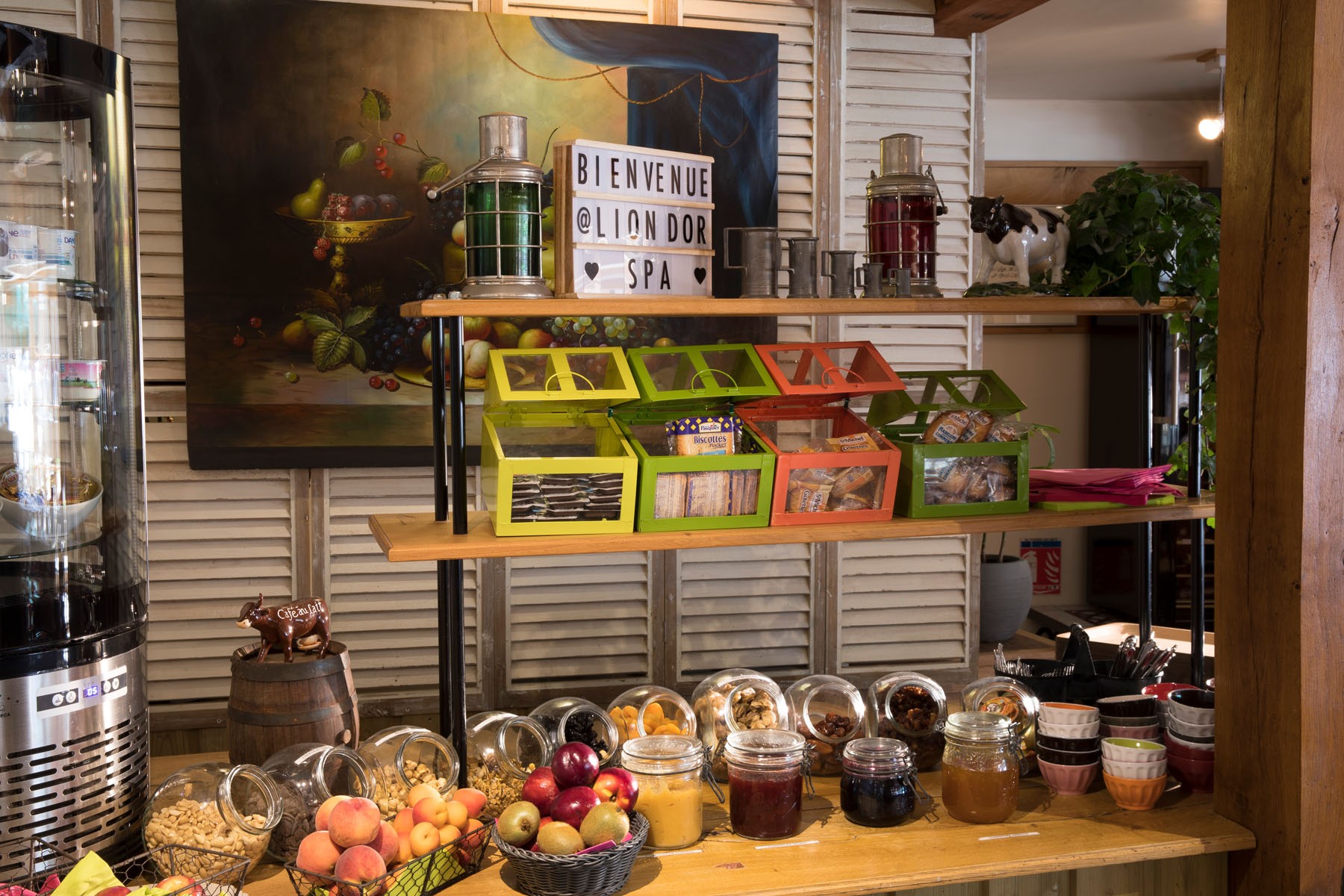 19/Petit-dejeuner/Salle_petit_dejeuner_hotel_spa_le_lion_d_or_pont_l_eveque_normandie_HD_4.jpg